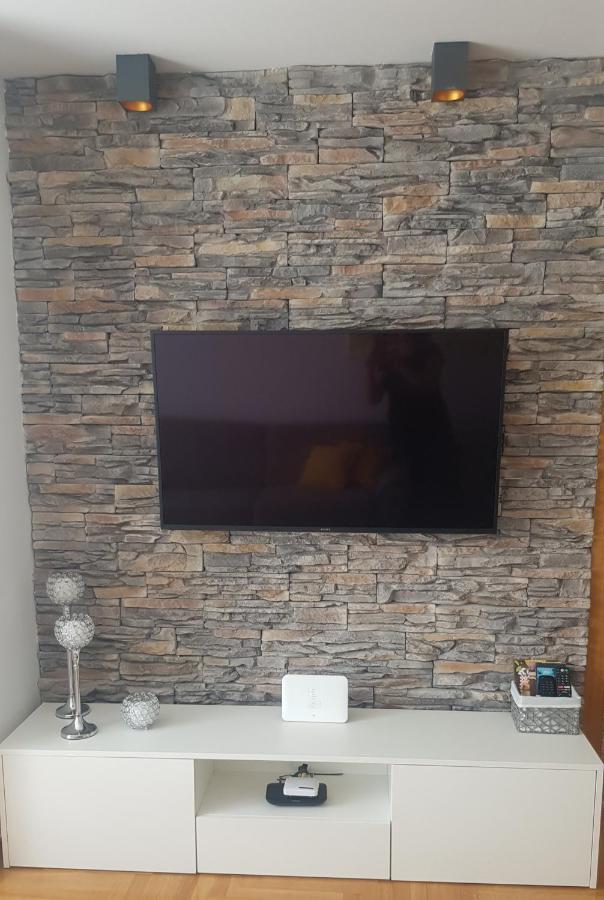 S & F Zagreb Apartman Luaran gambar