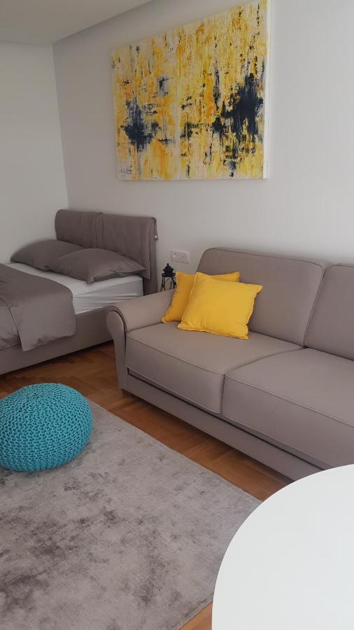 S & F Zagreb Apartman Luaran gambar