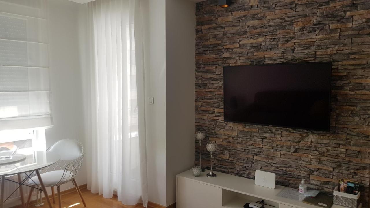 S & F Zagreb Apartman Luaran gambar