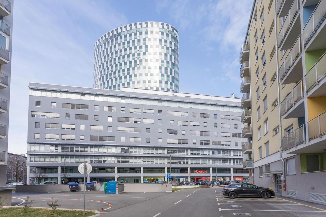 S & F Zagreb Apartman Luaran gambar